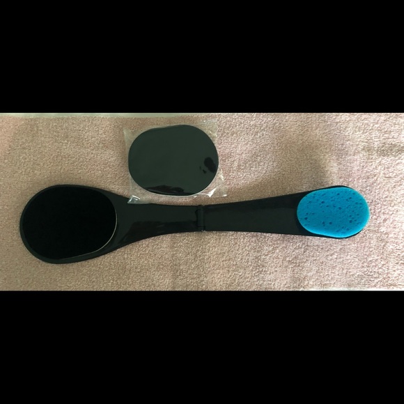 NEW!
Tanceuticals Self Tanning Set - Picture 5 of 7